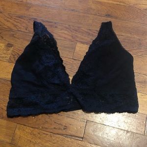 🛸Black Soma Deep Plunge Bralette🛸